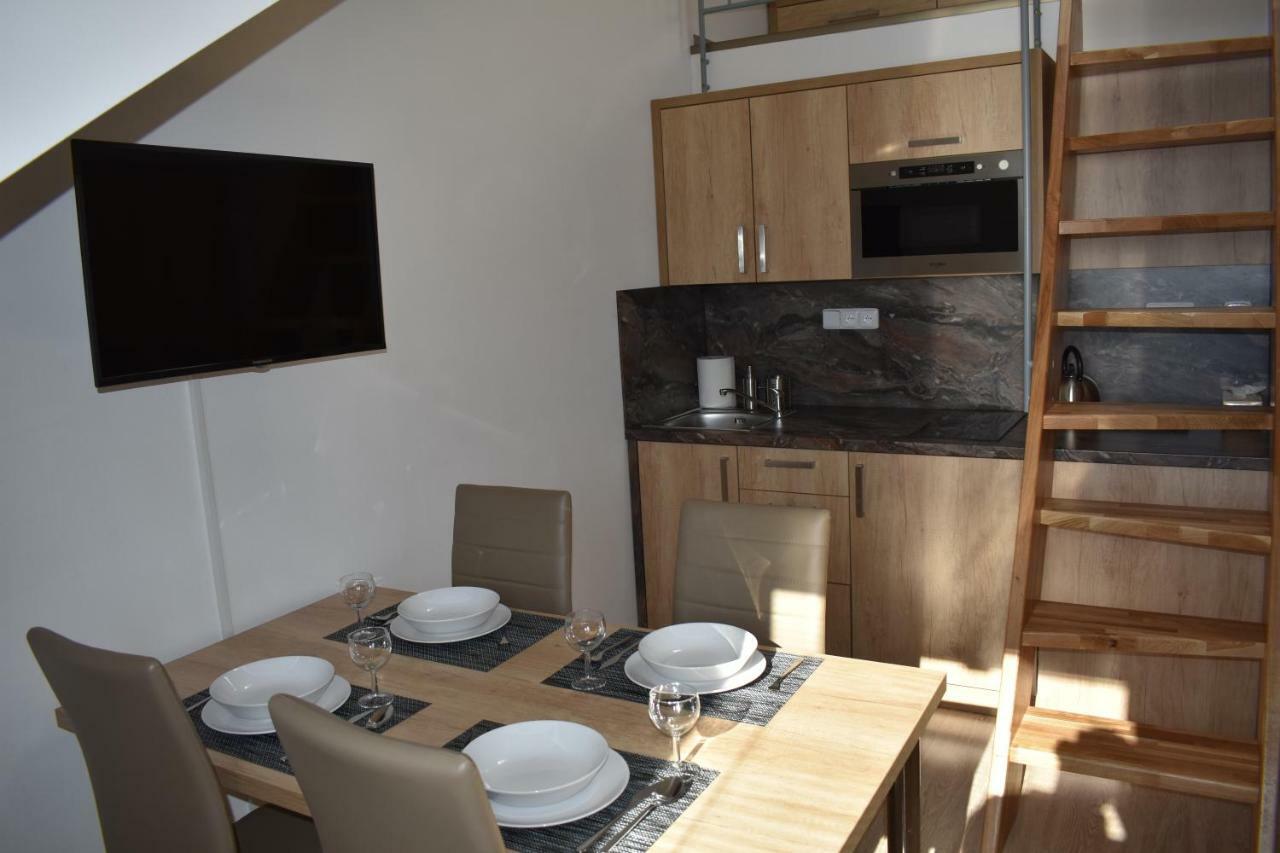 Apartma Fara * Loucna nad Desnou